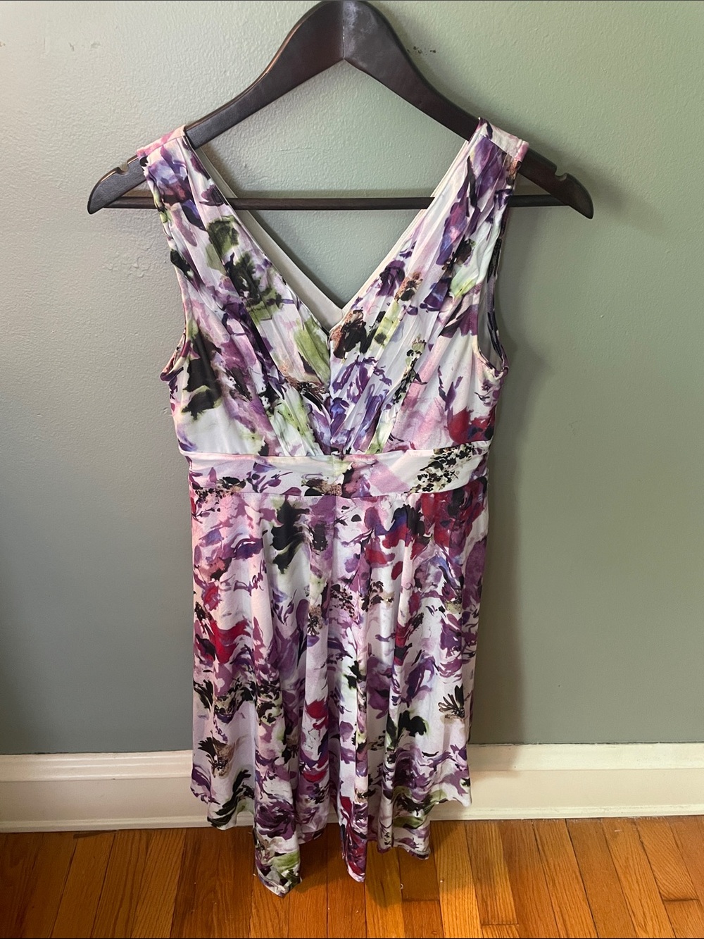 Simply Vera Vera Wang Purple and White Floral Midi Dress
